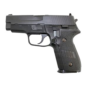 We p228 gas pistol (full metal)